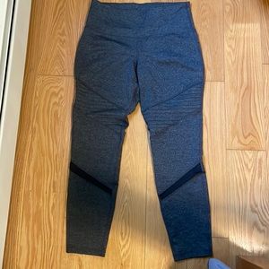 NWOT Old Navy gray leggings